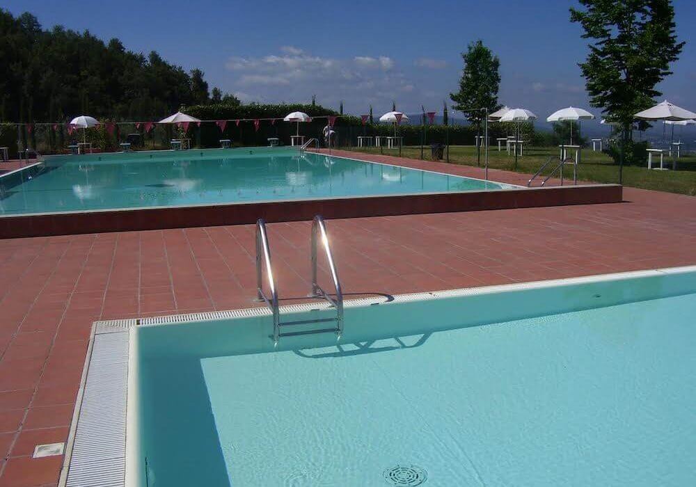 piscina castellina